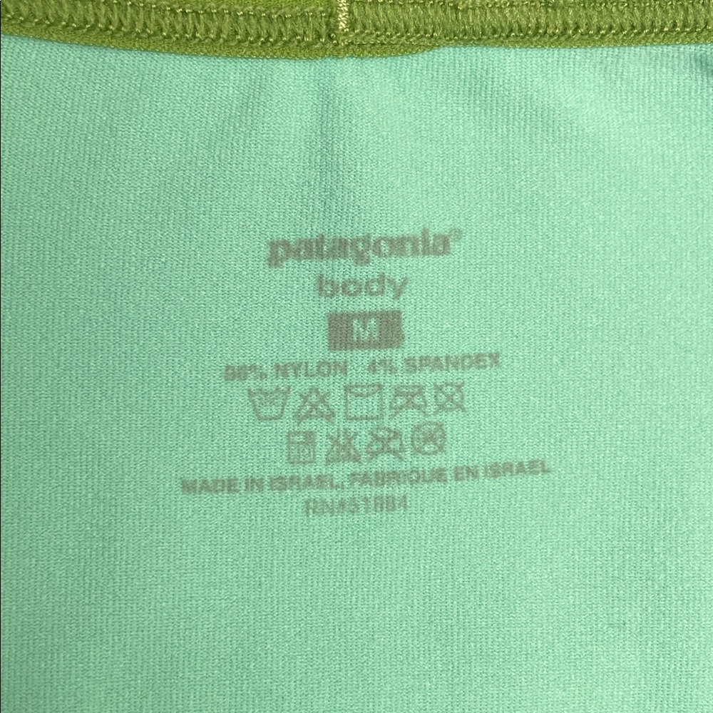 Patagonia “body” shirt Medium - Picture 5 of 5